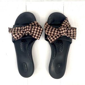 Okabashi Women's Black Slide Sandals